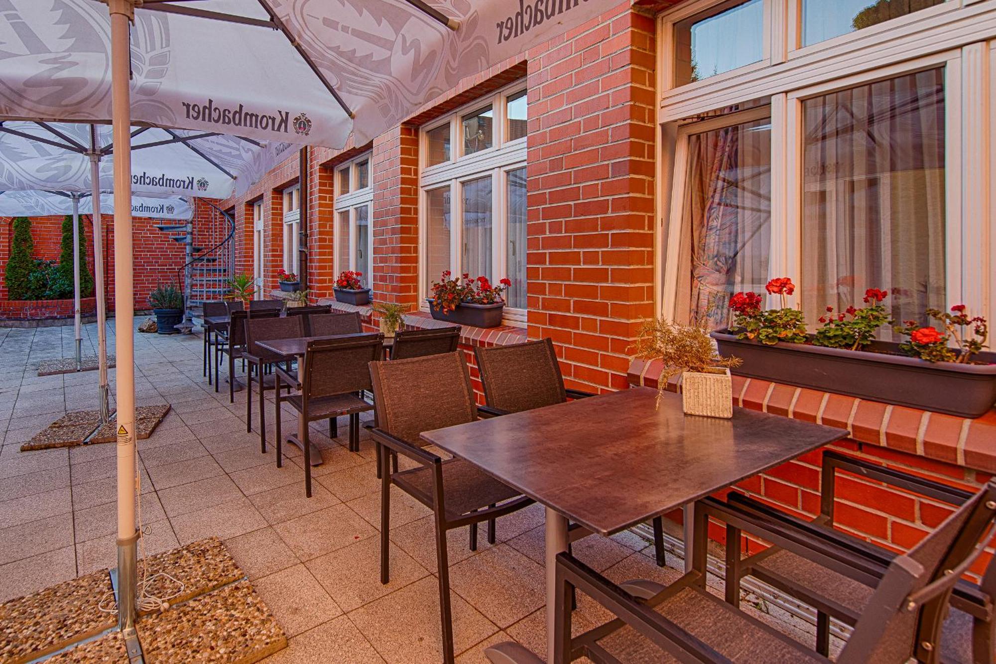 Hotel Fuersteneck Bernburg Extérieur photo