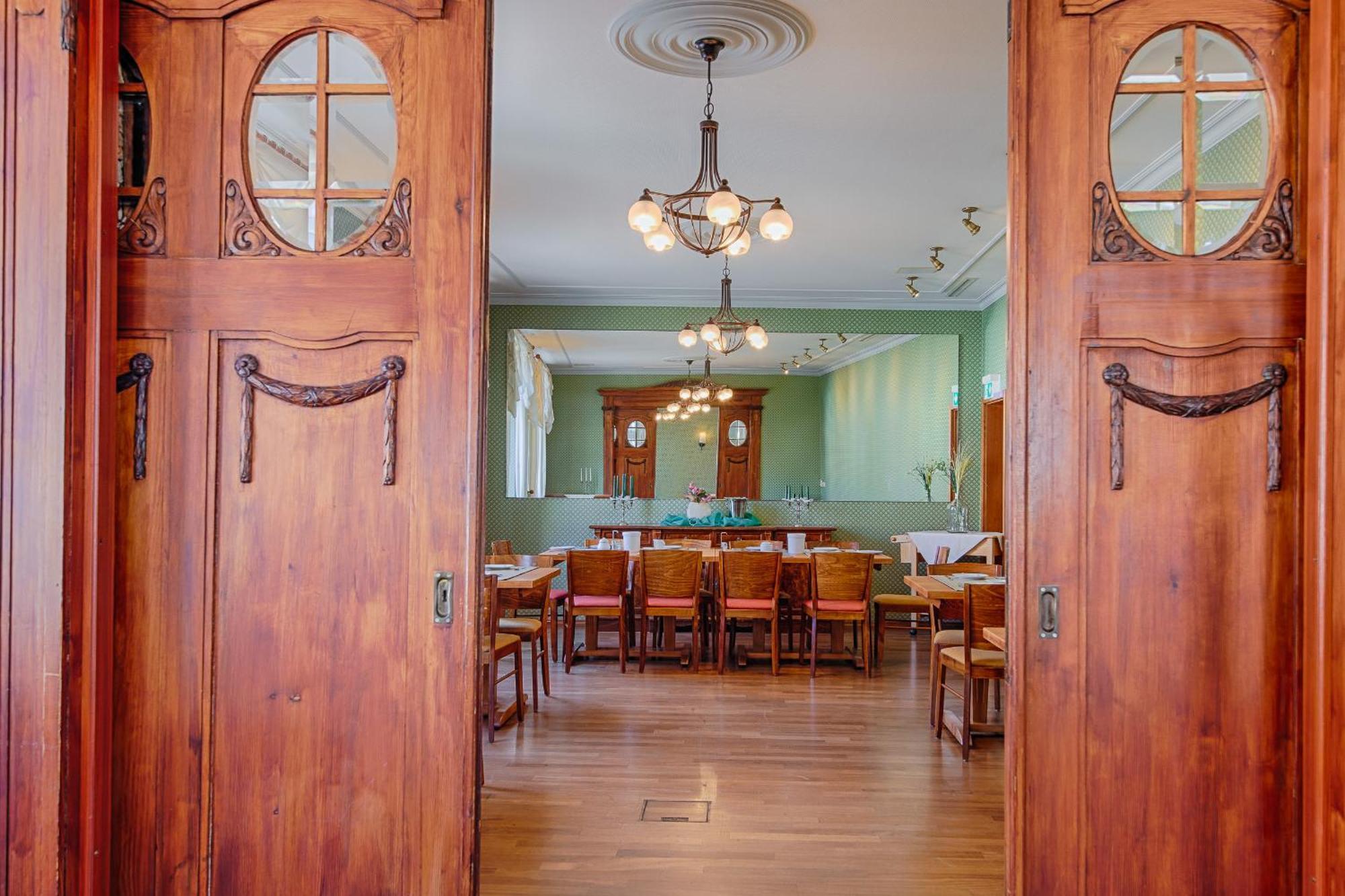 Hotel Fuersteneck Bernburg Extérieur photo
