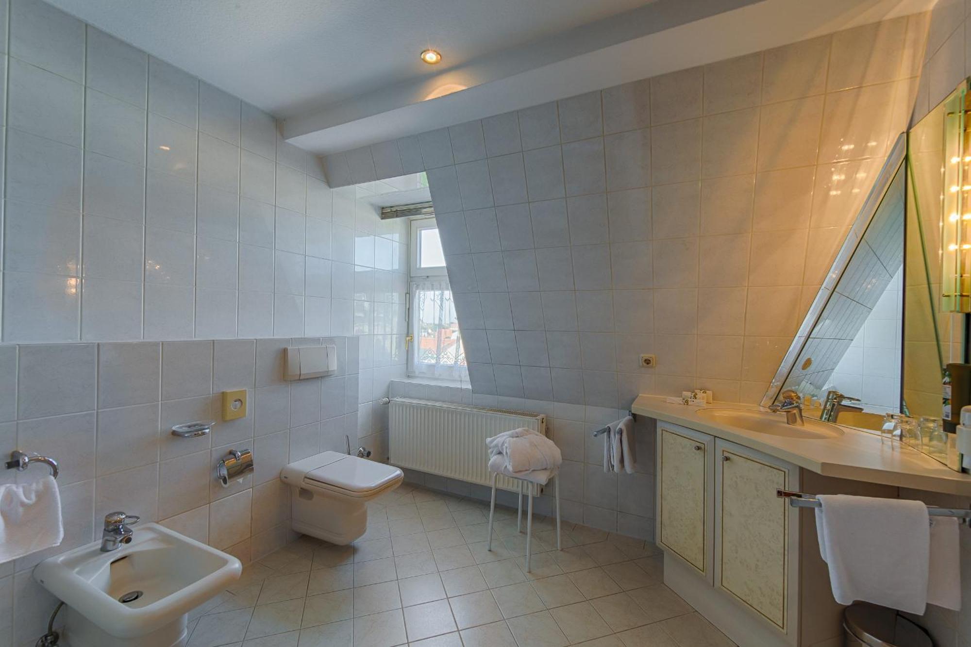 Hotel Fuersteneck Bernburg Extérieur photo