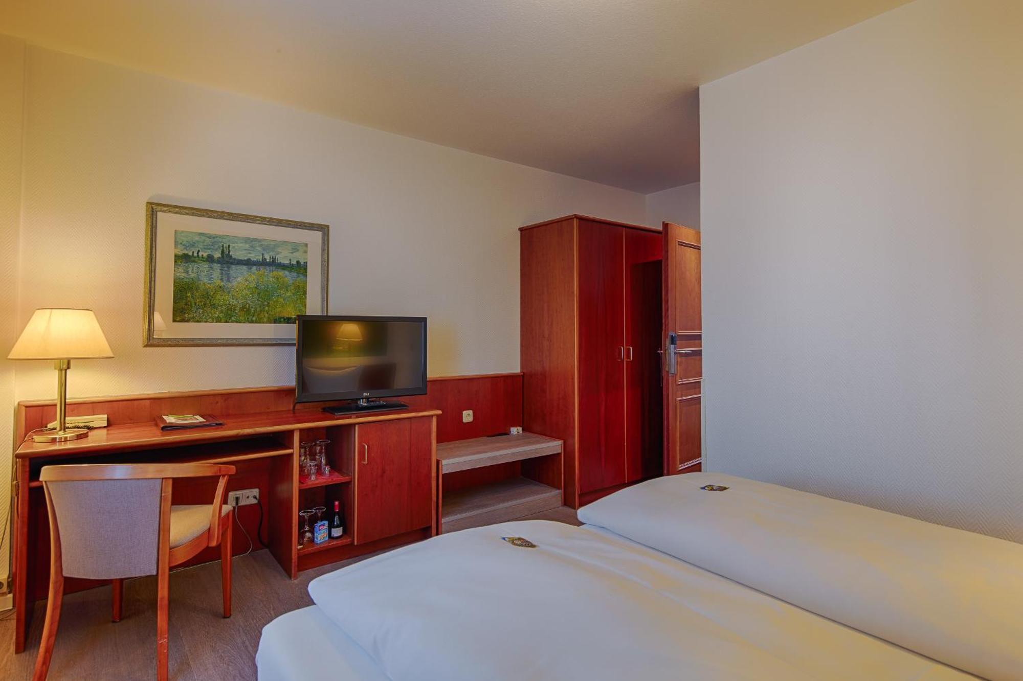 Hotel Fuersteneck Bernburg Extérieur photo