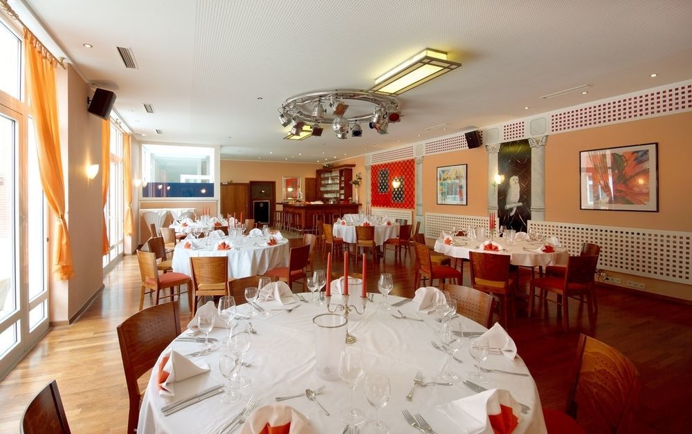 Hotel Fuersteneck Bernburg Extérieur photo