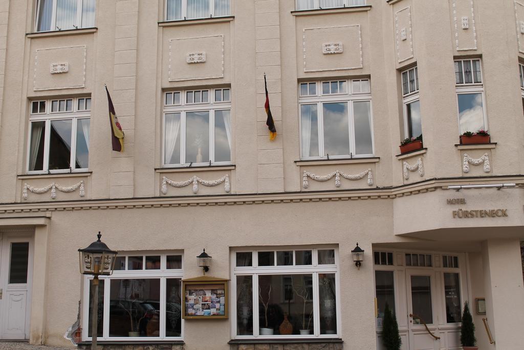 Hotel Fuersteneck Bernburg Extérieur photo